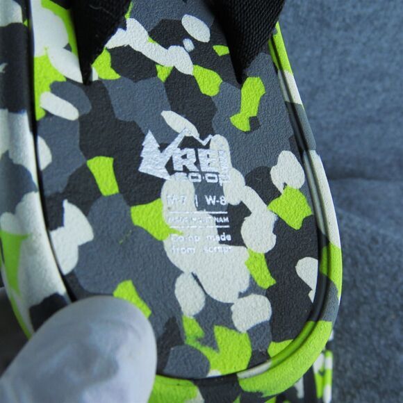 REI‎ Co-op Recycled Mens Size 7 Wide Strap Neon Pride Camo Flip Flops Sandals - Picture 7 of 10